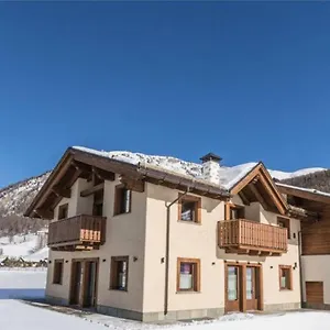  Alloggio per agriturismo La Poina
